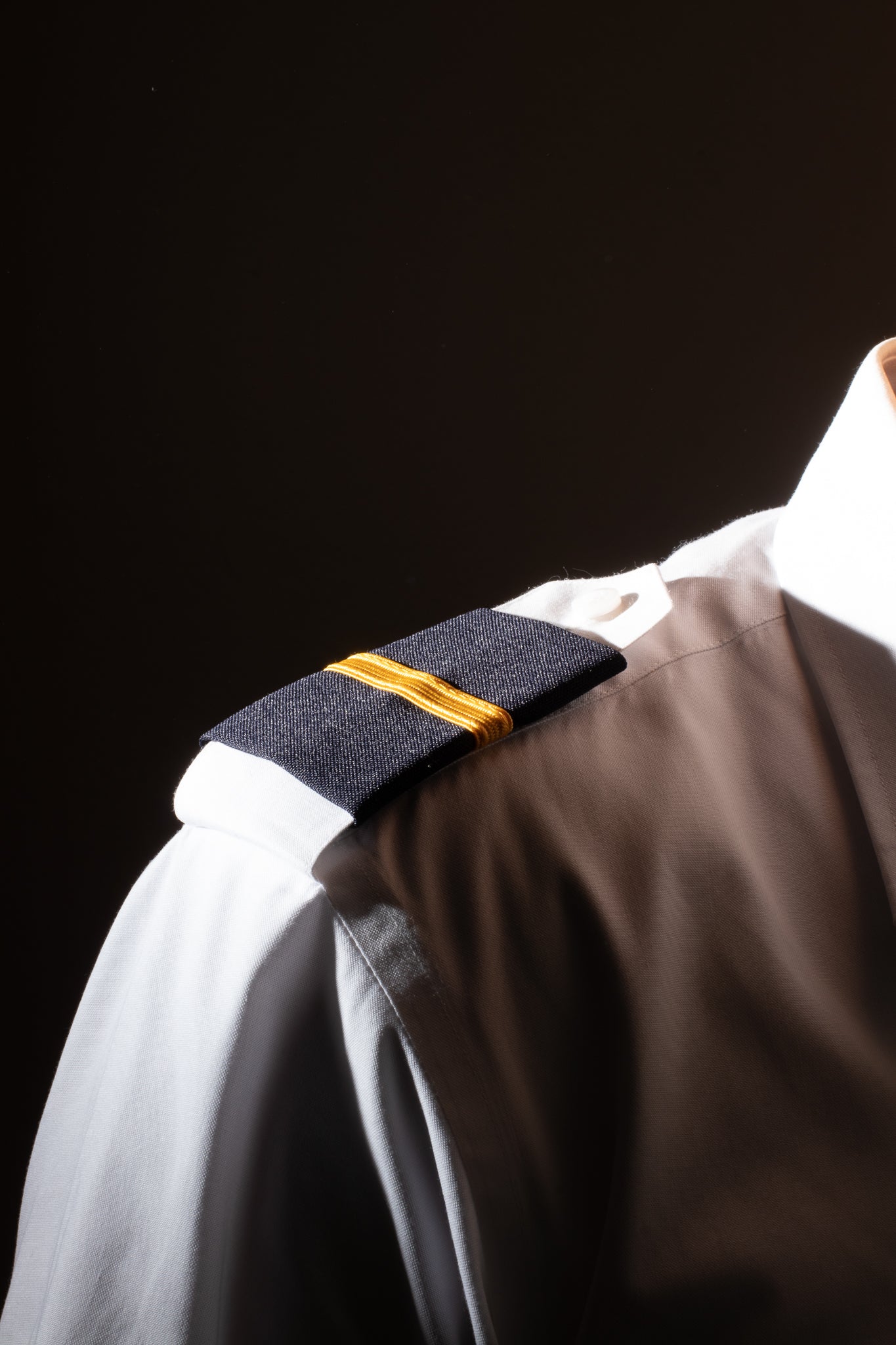 EPAULETS, GOLD NYLON ON NAVY
