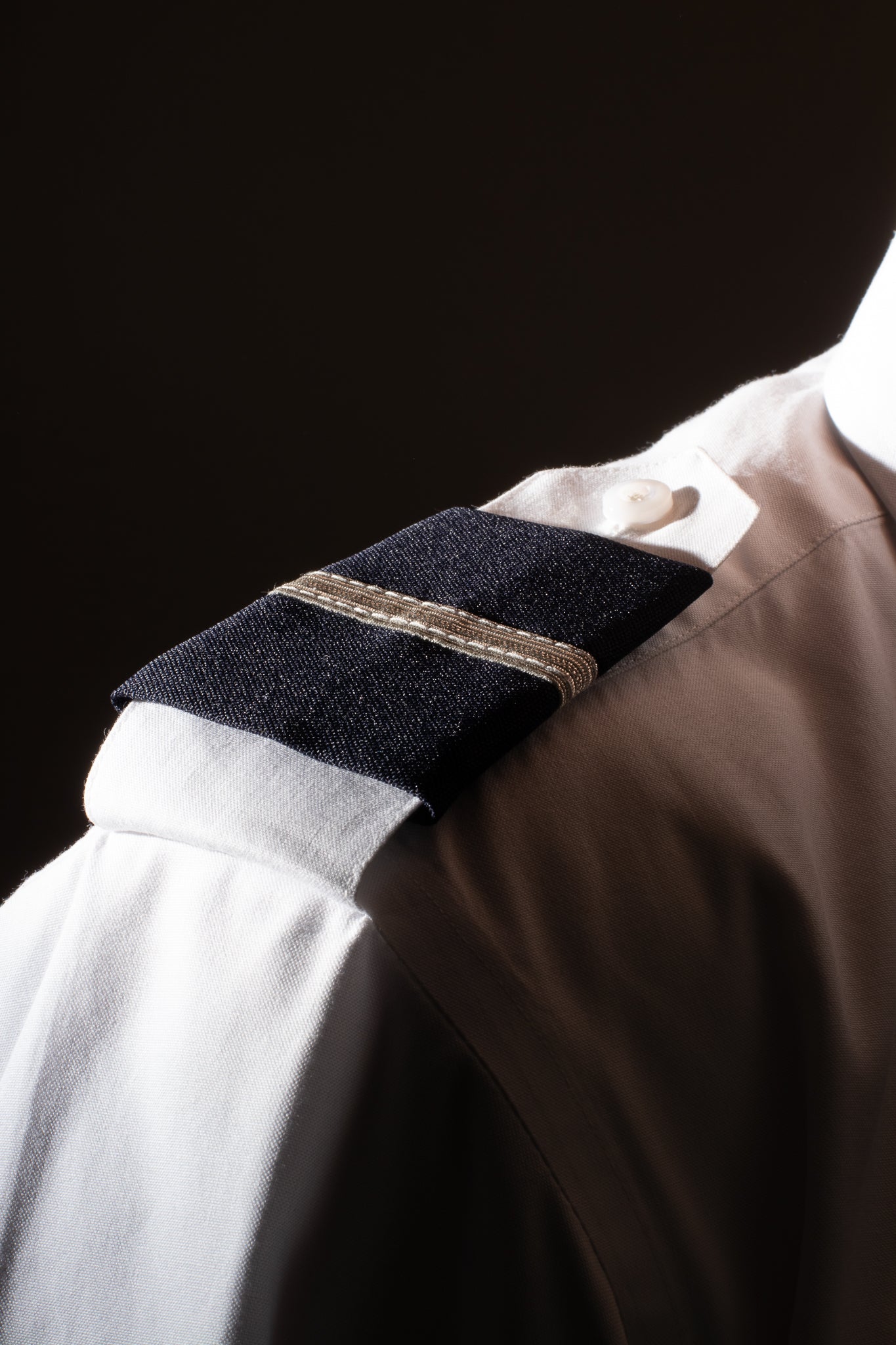 EPAULETS, SILVER METALLIC ON NAVY