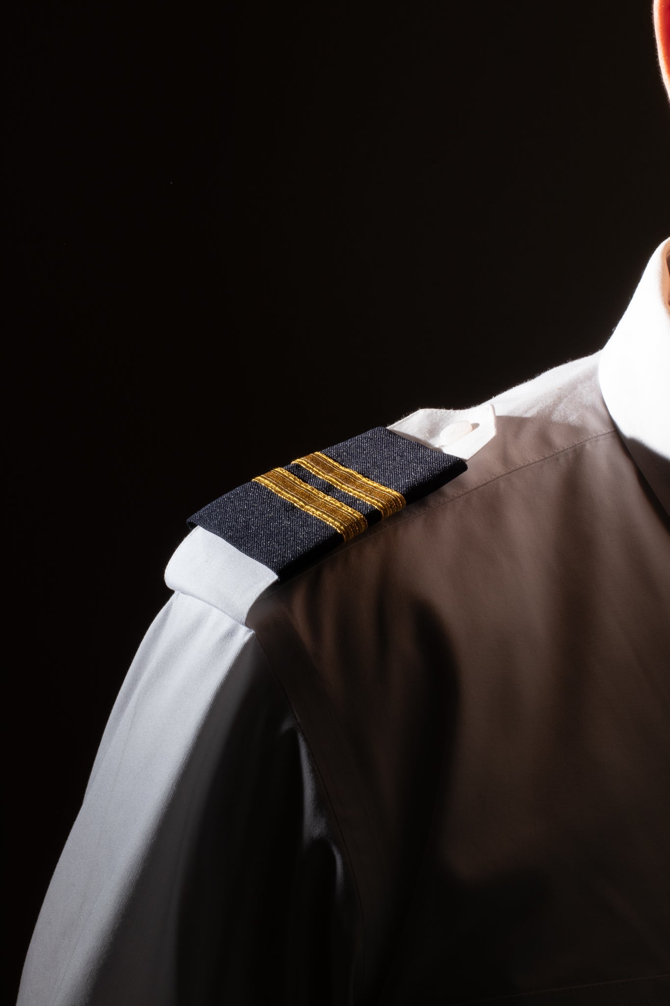 EPAULETS, GOLD METALLIC ON BLACK