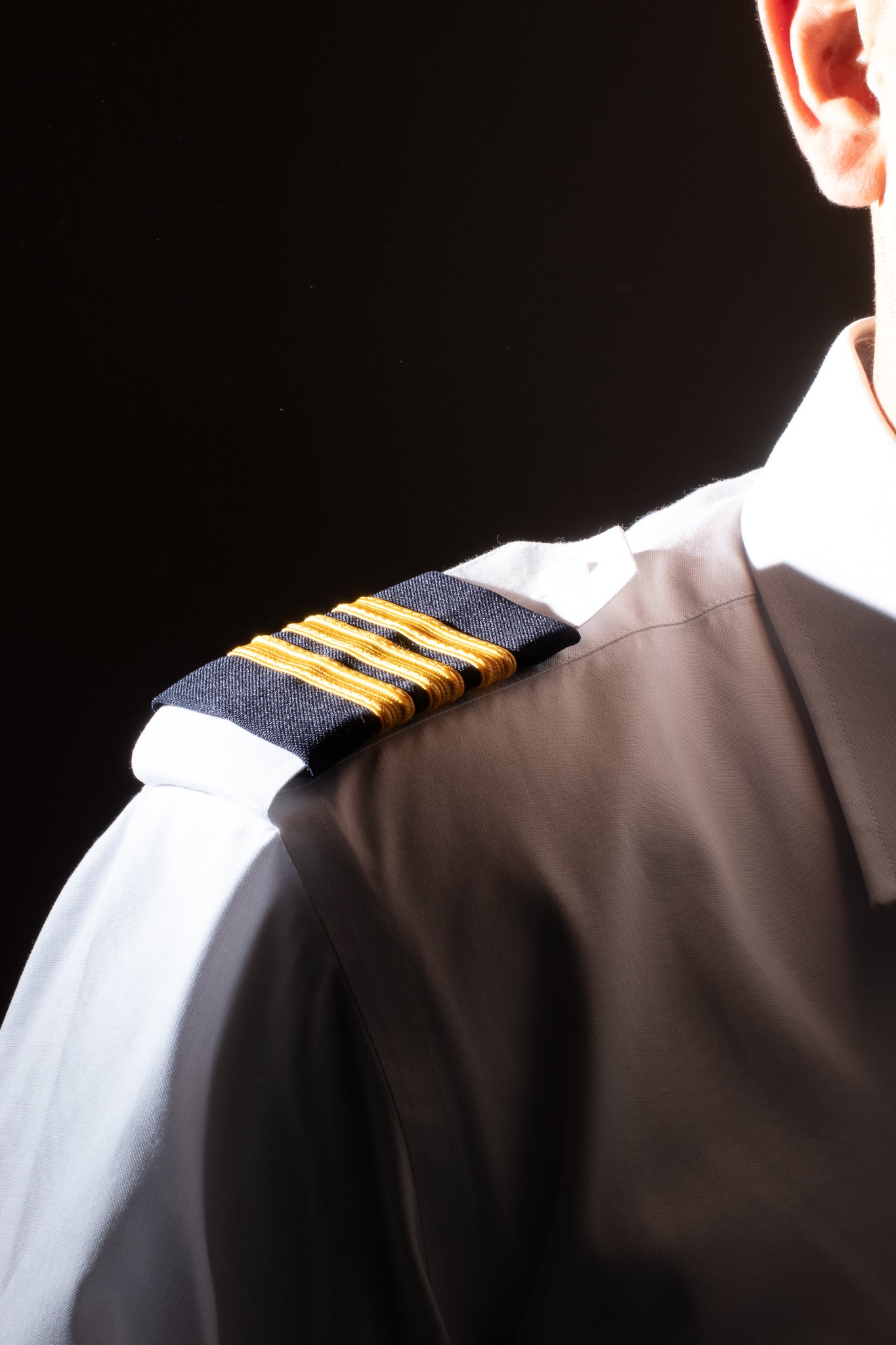 EPAULETS, GOLD NYLON ON BLACK