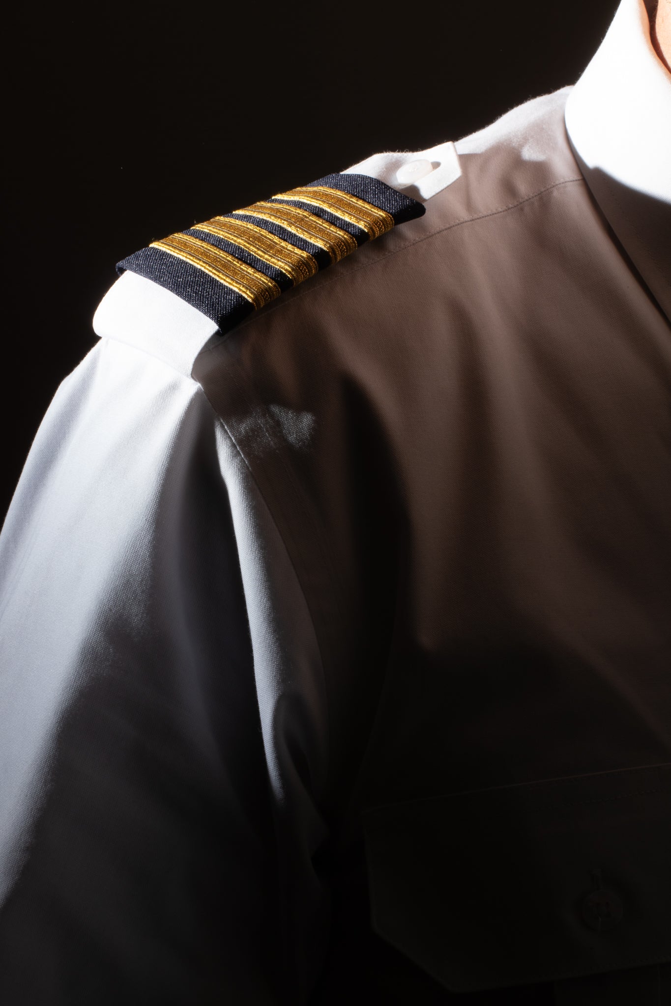 EPAULETS, GOLD METALLIC ON NAVY